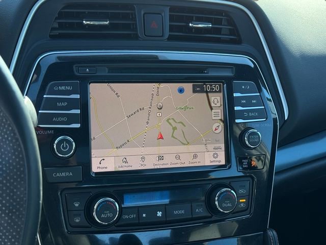 Used 2022 Nissan Maxima SR w/ Sport Mat Group FWD image 16