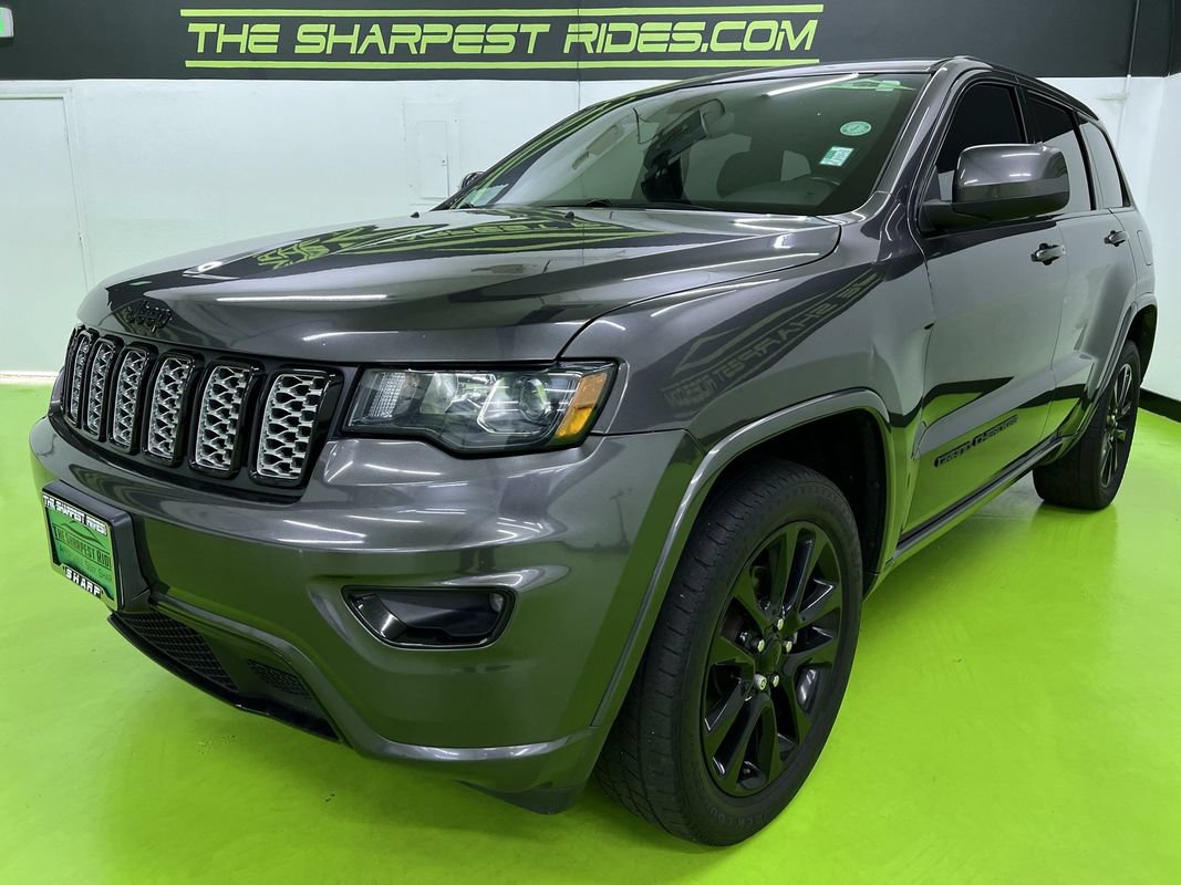 Used 2018 Jeep Grand Cherokee Altitude AWD/4WD image 5
