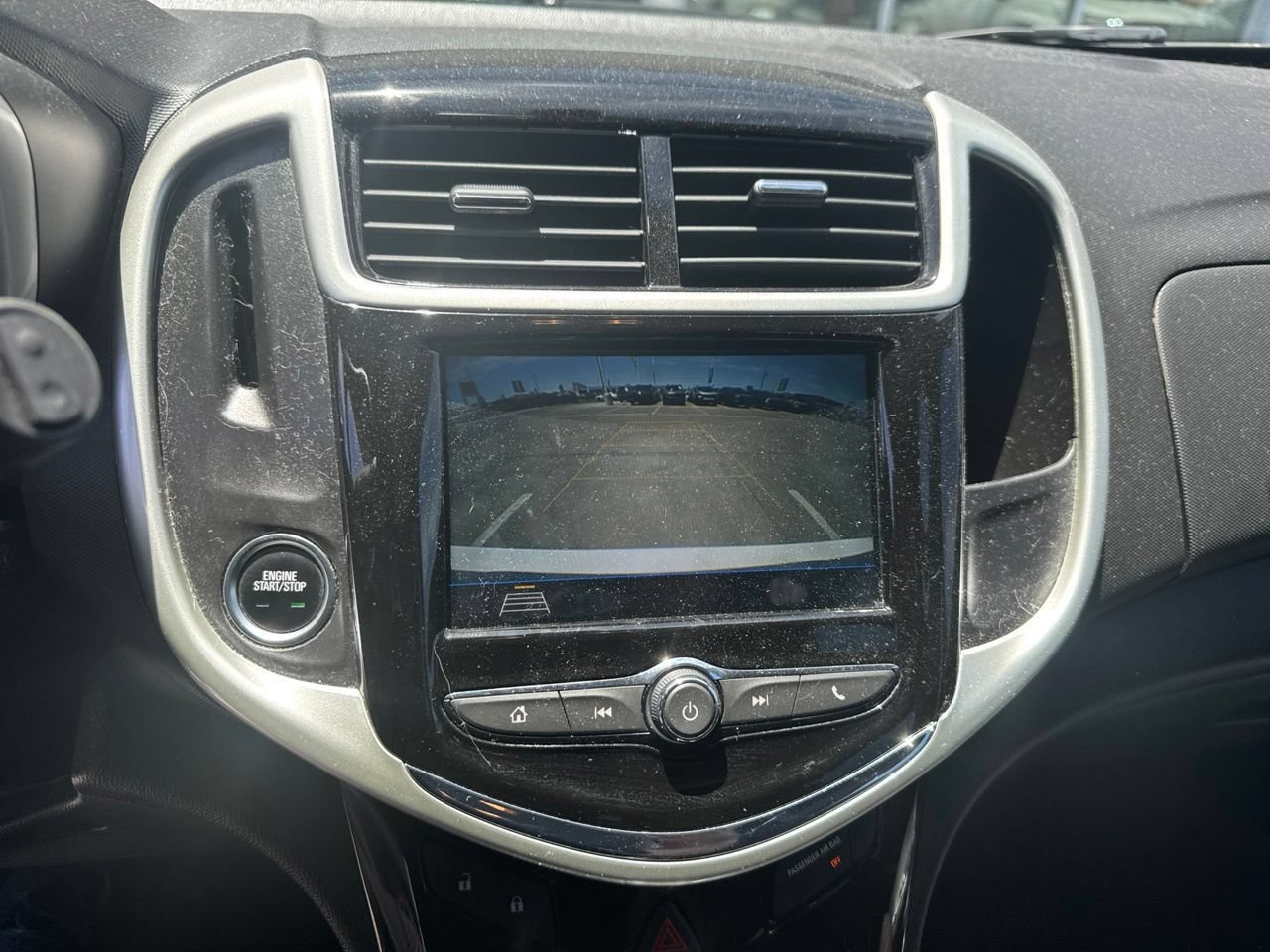 Used 2018 Chevrolet Sonic LT w/ Convenience Package FWD image 5