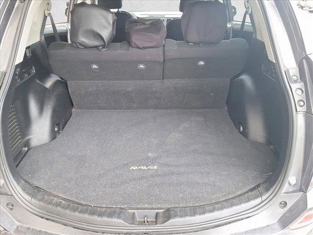 Used 2016 Toyota RAV4 LE image 6