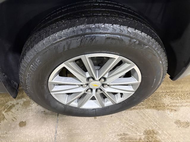 Used 2022 Chevrolet Traverse LT image 17