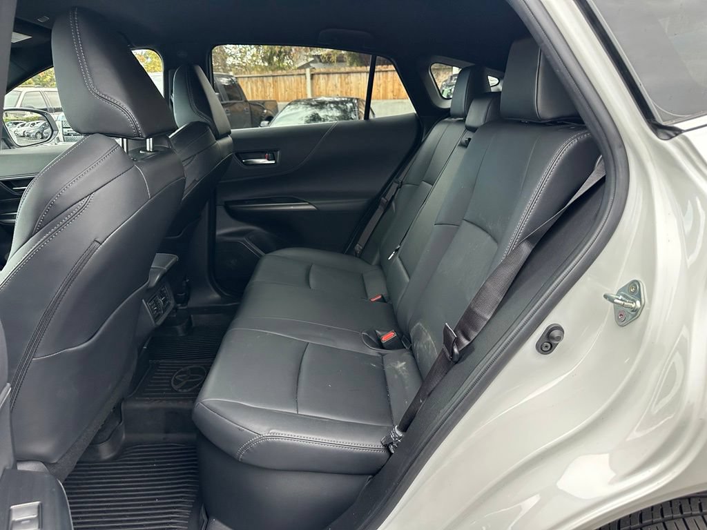 Used 2024 Toyota Venza XLE AWD/4WD image 8