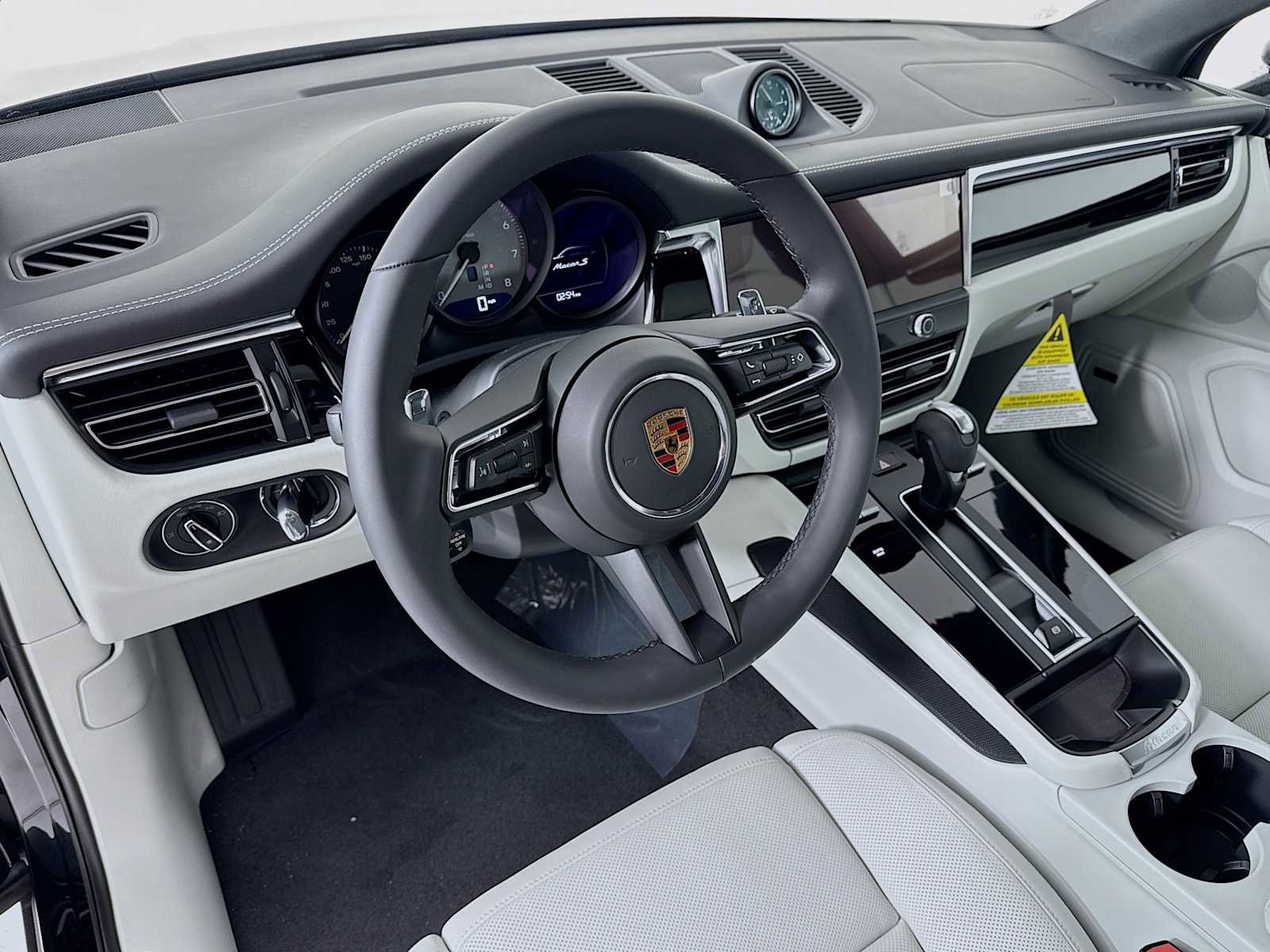New 2026 Porsche Macan S image 4