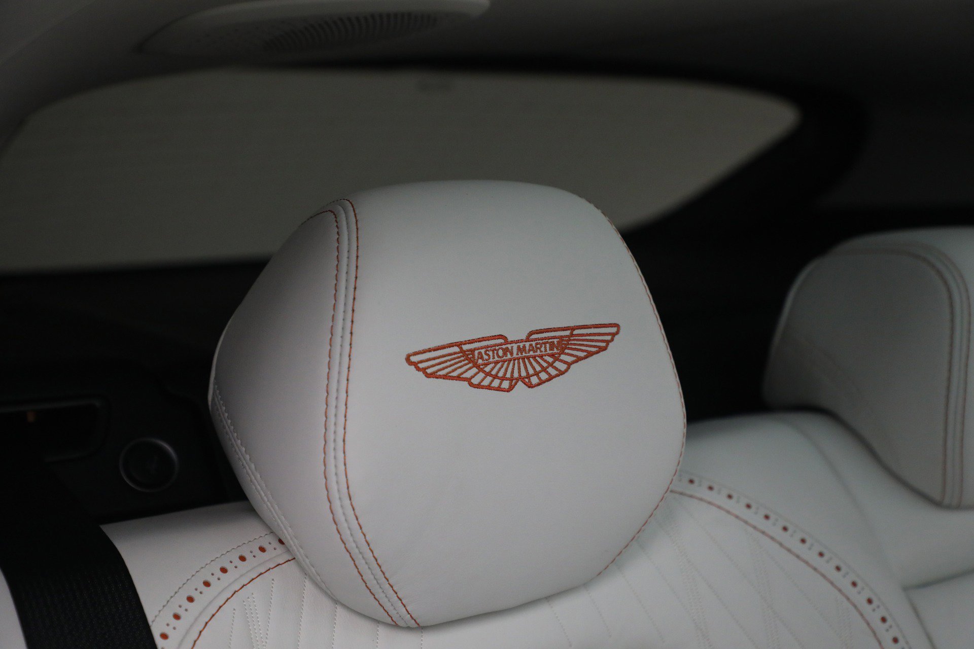 Used 2024 Aston Martin DBX 707 image 37