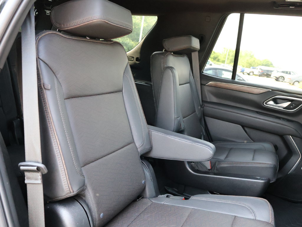 Used 2023 Chevrolet Tahoe High Country AWD/4WD image 38