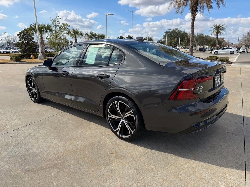 Used 2023 Volvo S60 B5 Core image 3