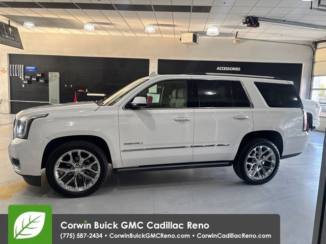 Used 2018 GMC Yukon Denali w/ Denali Ultimate Package AWD/4WD image 3