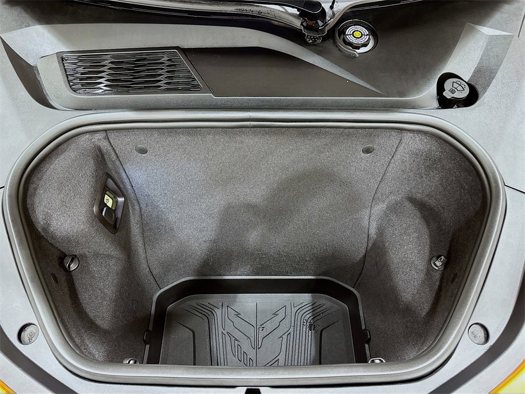 Used 2023 Chevrolet Corvette Stingray Premium Cpe w/ Z51 Performance Package image 26