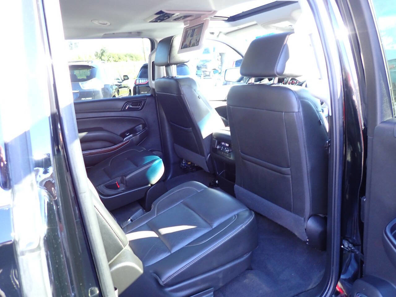 Used 2020 GMC Yukon XL SLT w/ Premium Edition image 12