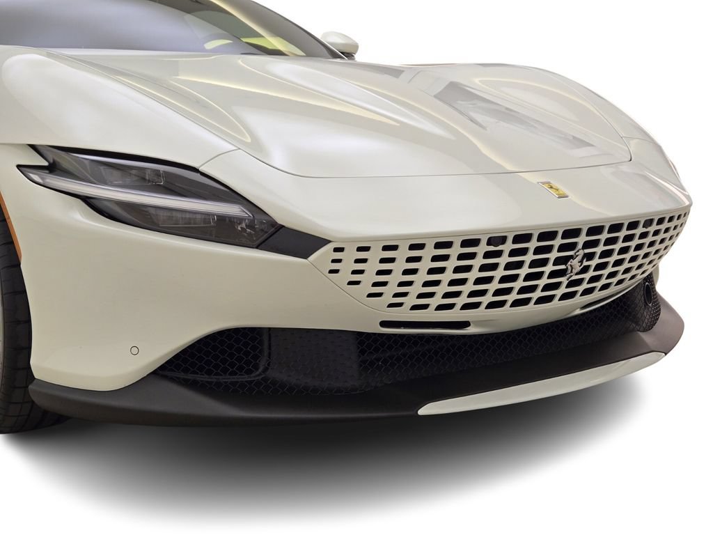 Used 2024 Ferrari Roma RWD image 4
