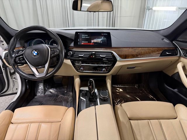 Used 2018 BMW 530i xDrive w/ Premium Package AWD/4WD image 13