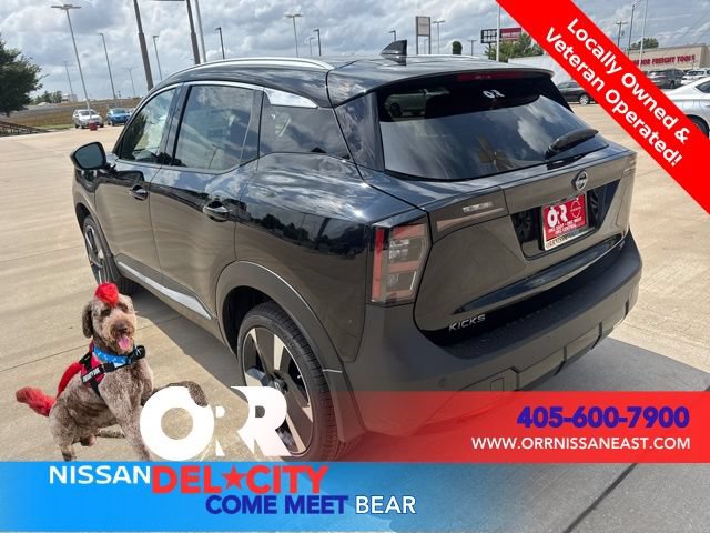 New 2025 Nissan Kicks SR FWD image 3