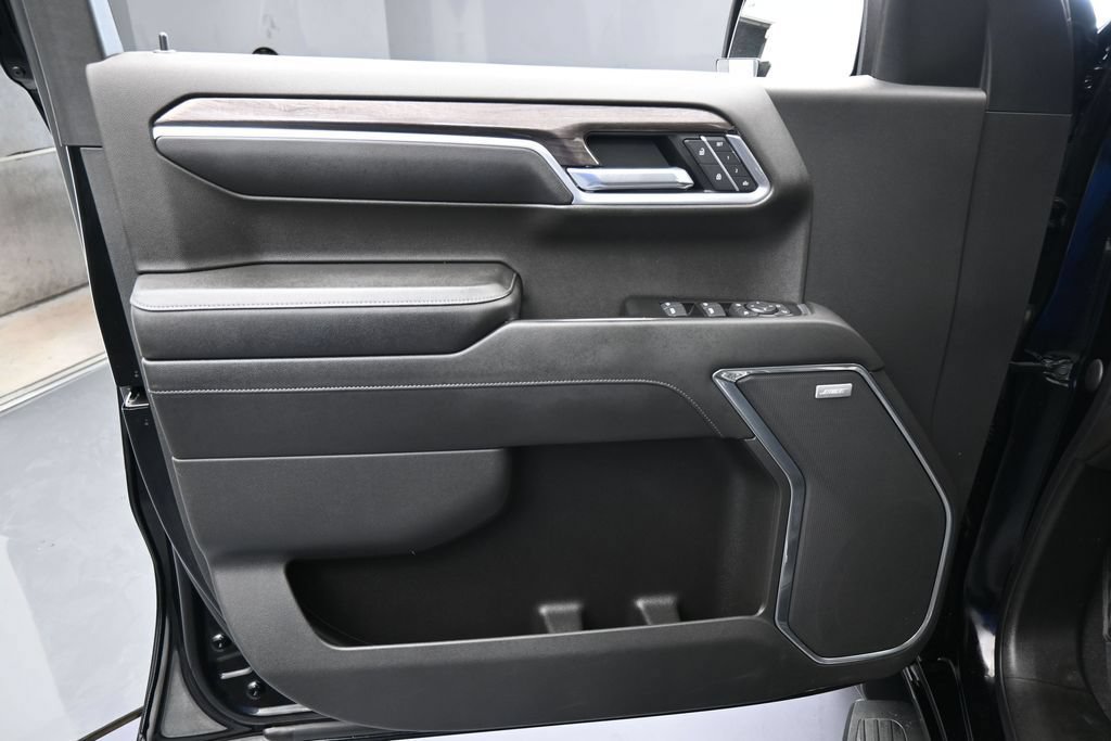 Used 2022 Chevrolet Silverado 1500 LTZ RWD image 13