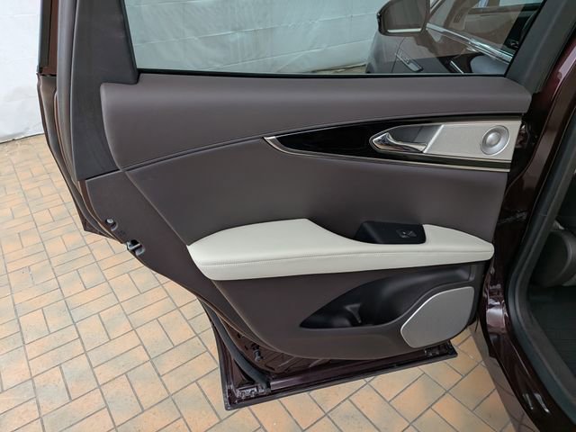 Certified 2022 Lincoln Nautilus Black Label image 24