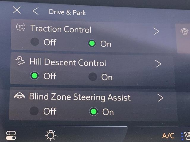 Used 2024 Buick Envision Avenir image 15