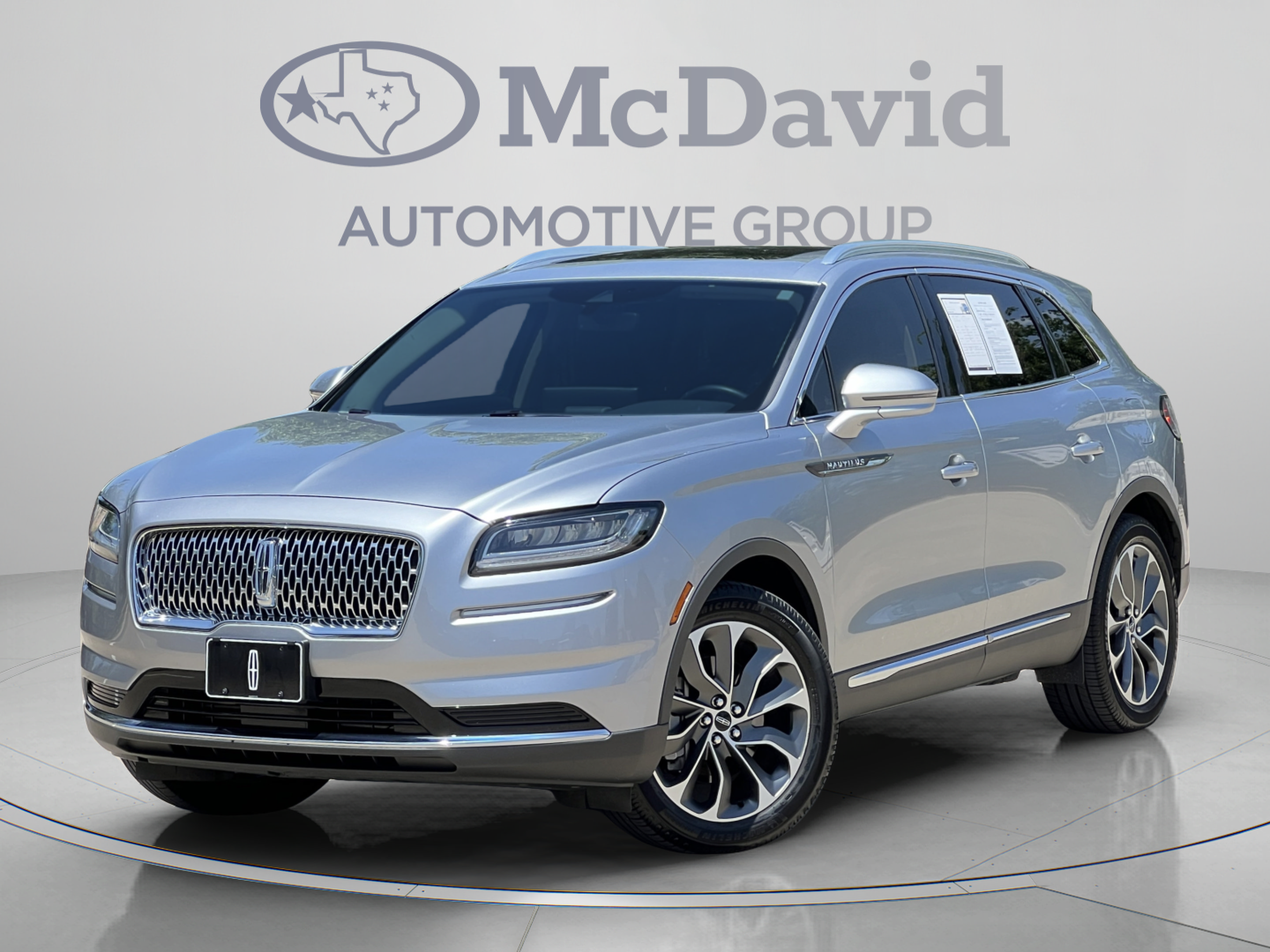 Used 2023 Lincoln Nautilus Reserve w/ Luxury Package AWD/4WD image 1