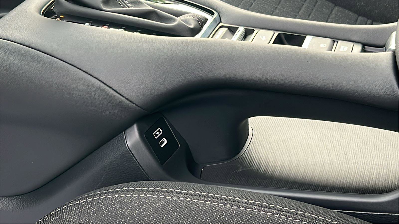 New 2027 Honda HR-V LX image 22
