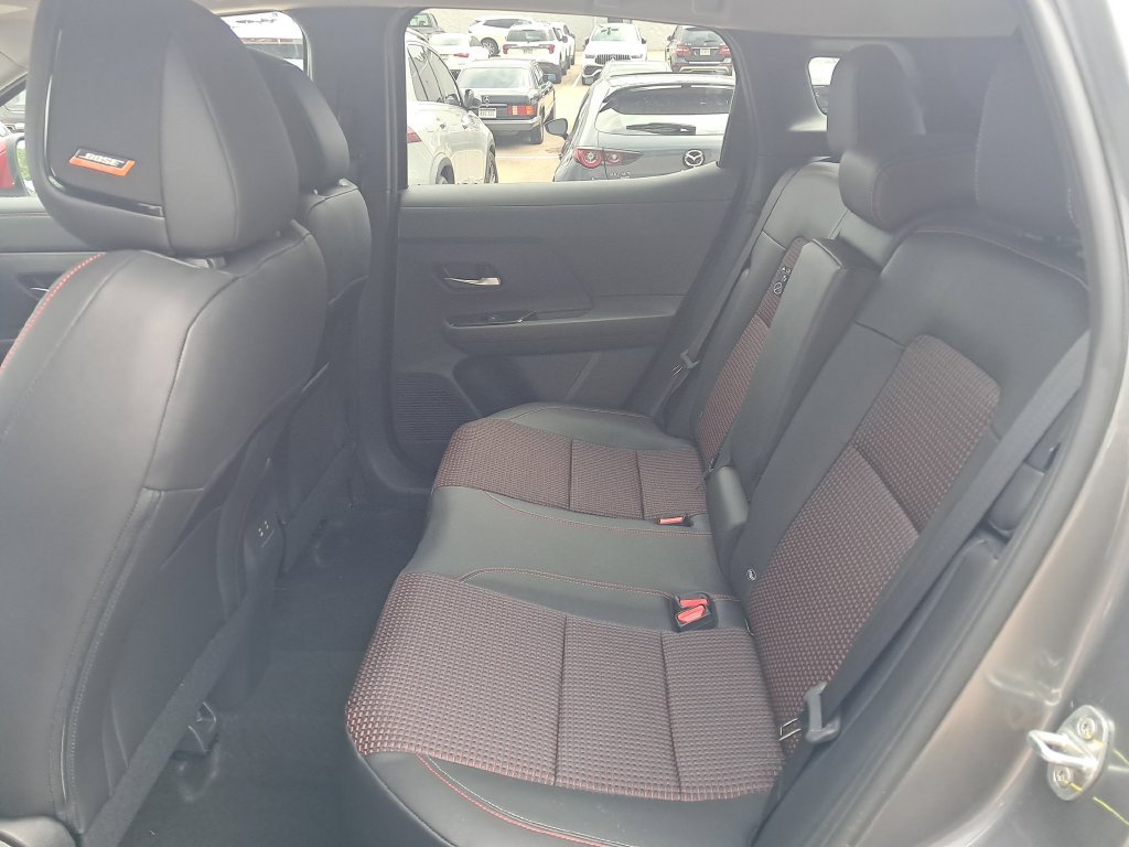 New 2026 Nissan Kicks SR w/ SR Premium Package FWD image 48