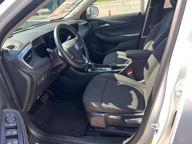 Certified 2025 Buick Encore GX Preferred AWD/4WD image 8