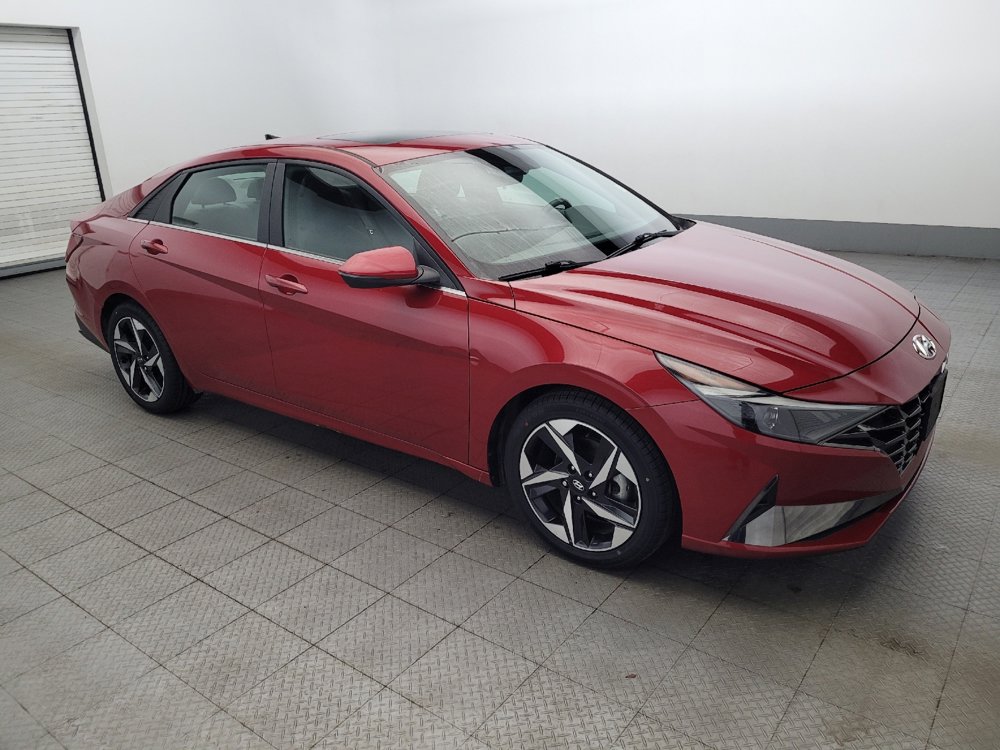 Used 2021 Hyundai Elantra SEL w/ Convenience + Premium Package image 11