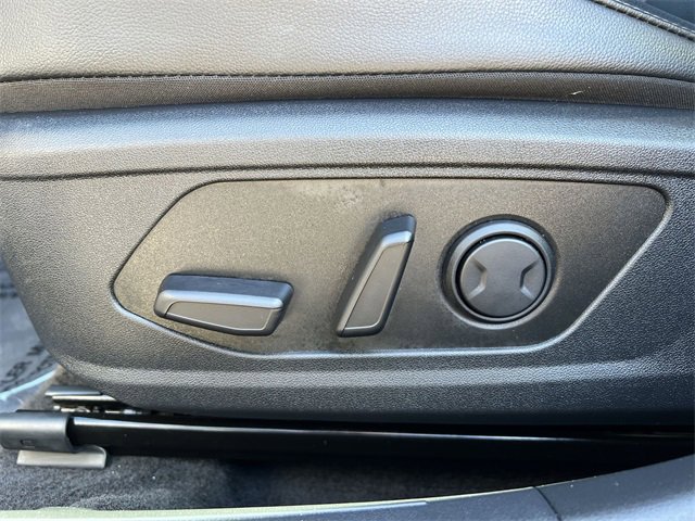 Used 2024 Hyundai Elantra Limited image 23
