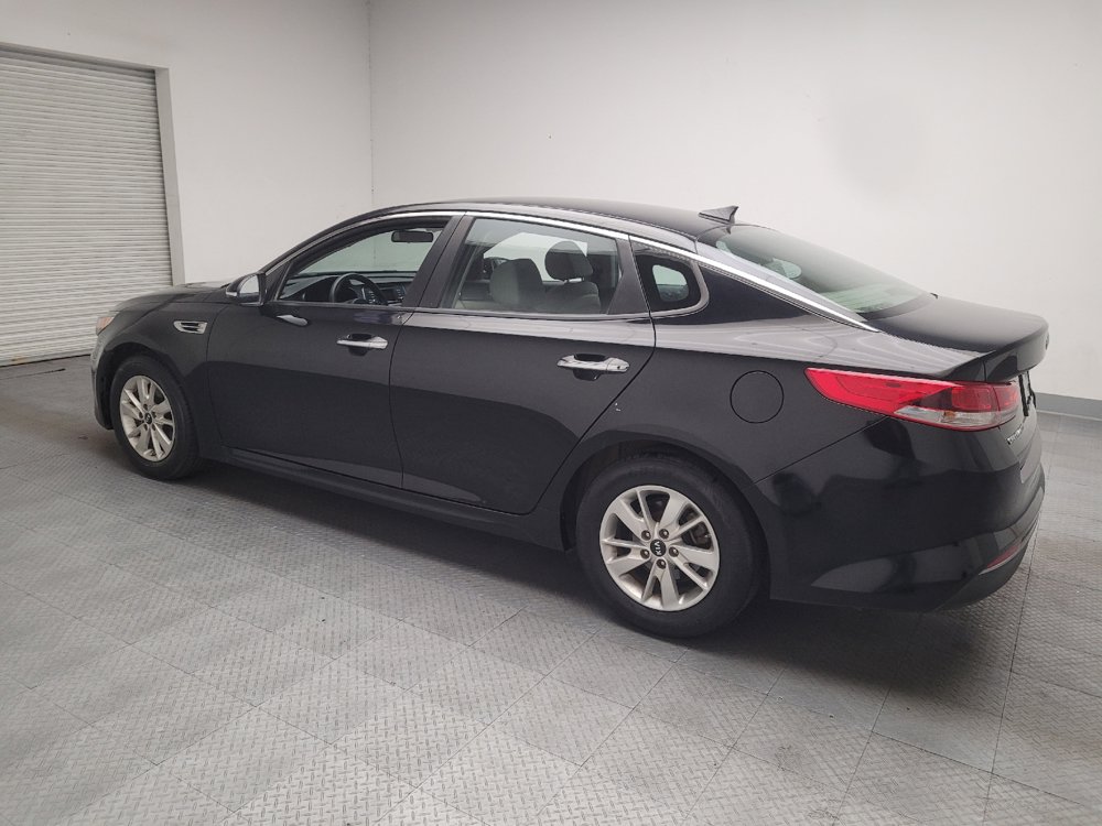 Used 2017 Kia Optima LX FWD image 3