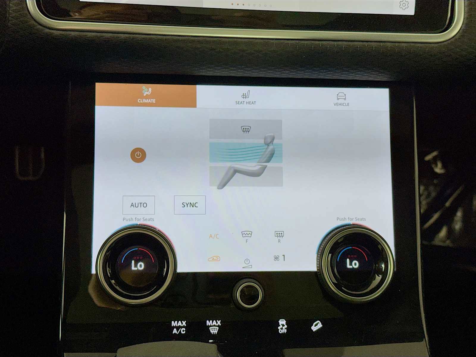 Used 2023 Land Rover Range Rover Velar R-Dynamic S image 17