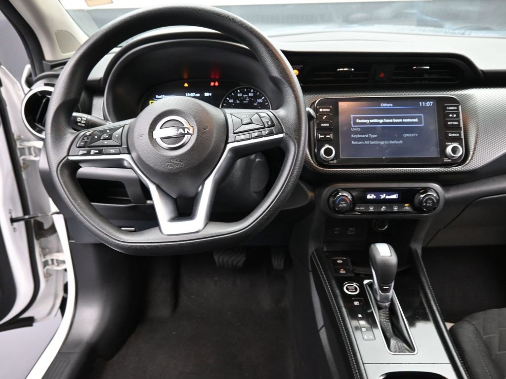 Used 2022 Nissan Kicks SV image 13