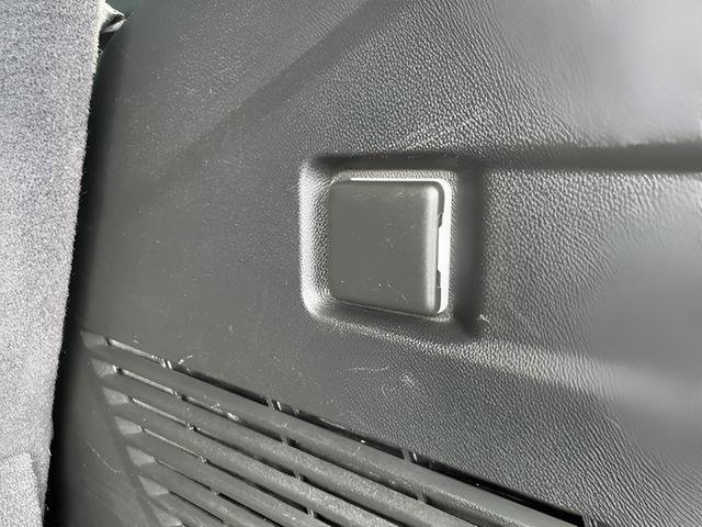 Certified 2023 GMC Yukon SLT AWD/4WD image 43