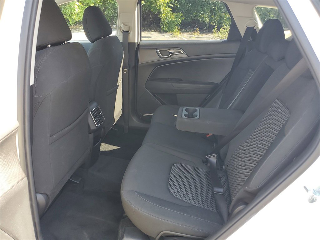 Used 2023 Kia Sportage LX image 22