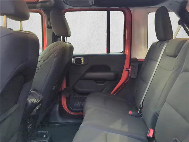 Used 2018 Jeep Wrangler Unlimited Sahara image 16