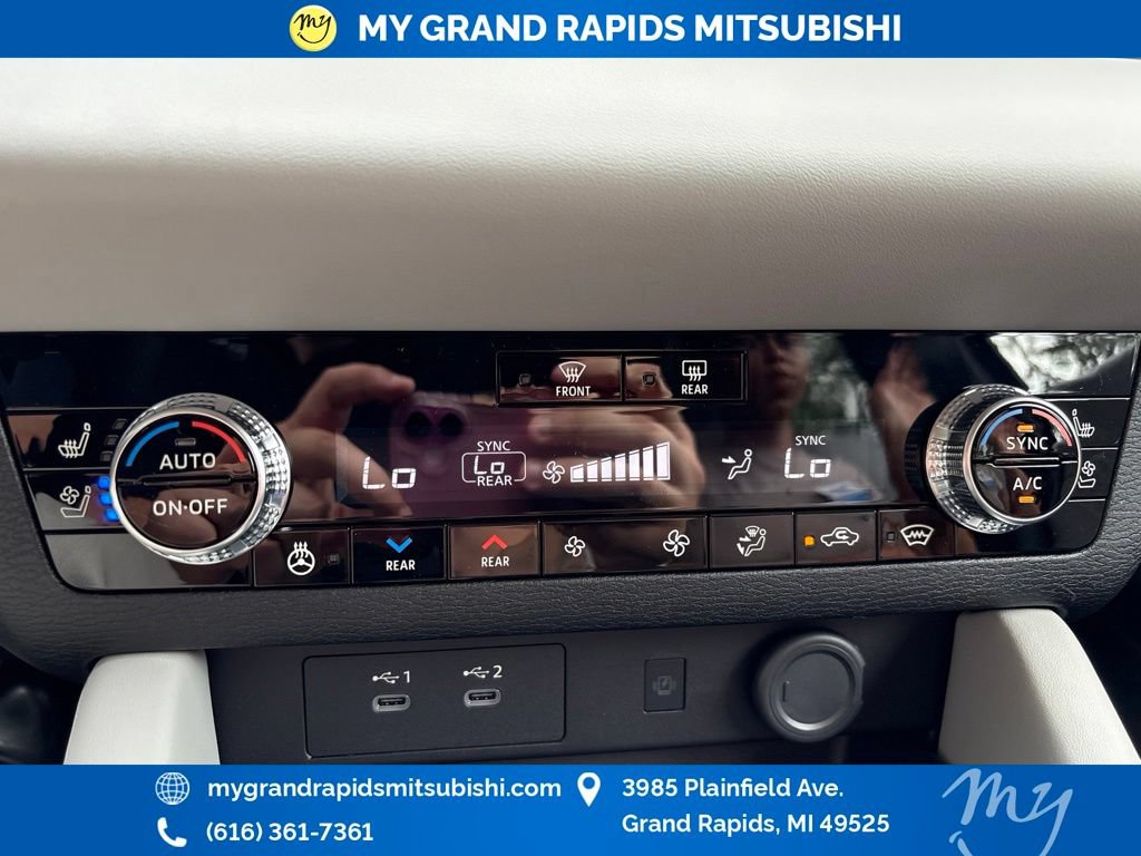 New 2026 Mitsubishi Outlander SEL AWD/4WD image 27