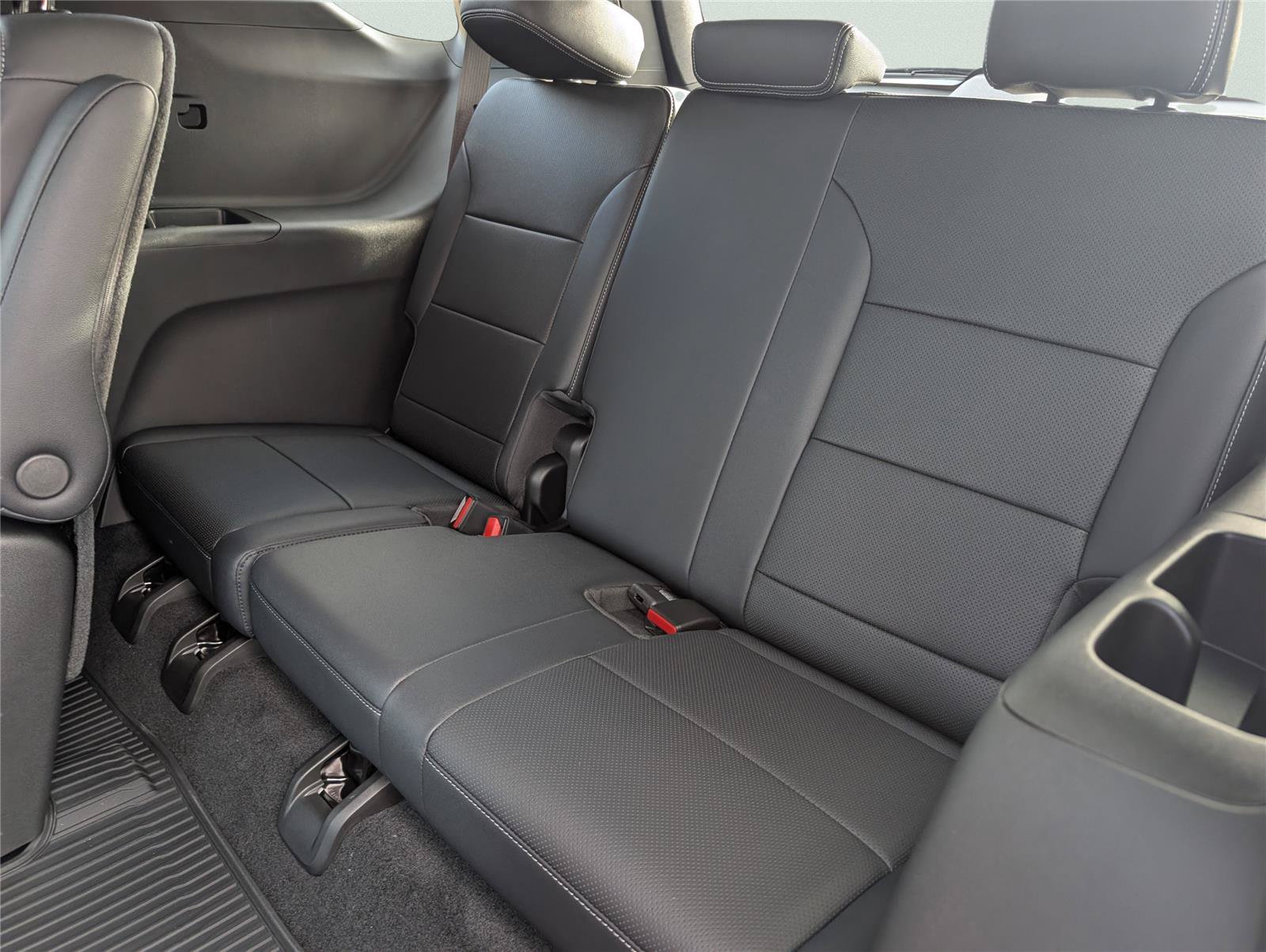 New 2026 Chevrolet Traverse LT w/ Driver Confidence Package FWD image 20
