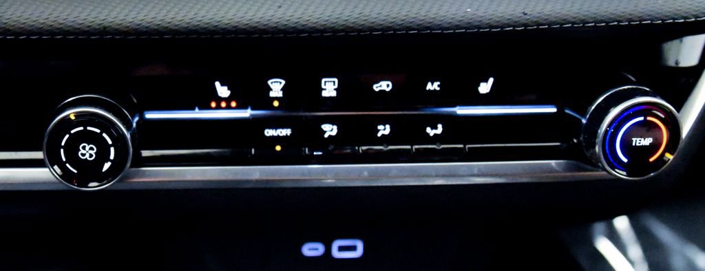 Used 2026 Chevrolet Equinox LT image 21