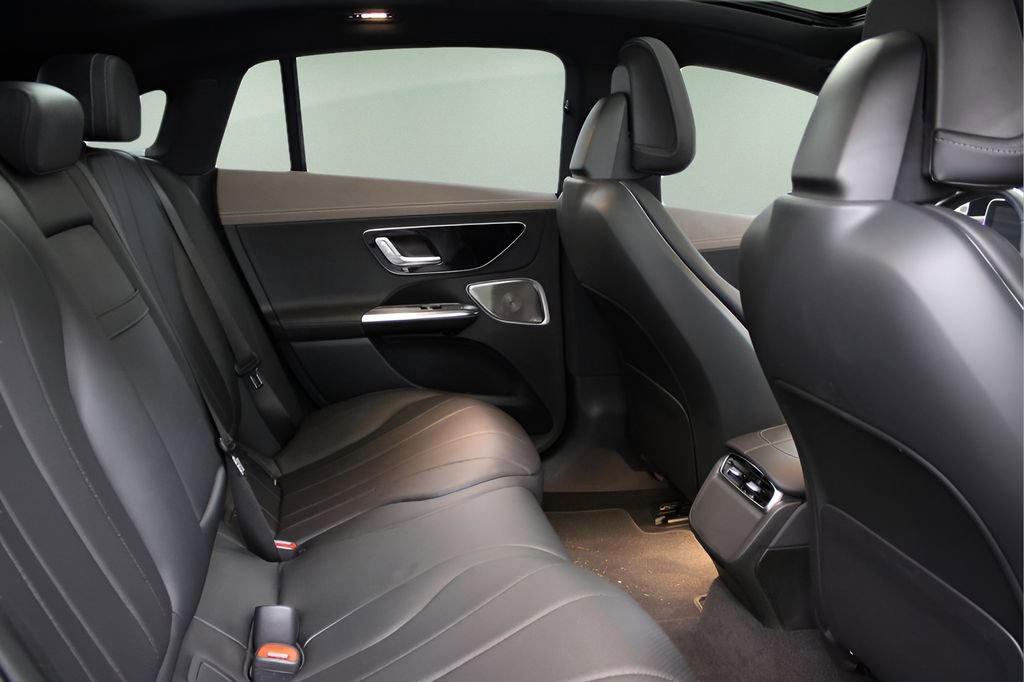 Used 2023 Mercedes-Benz EQE 350+ Sedan image 30