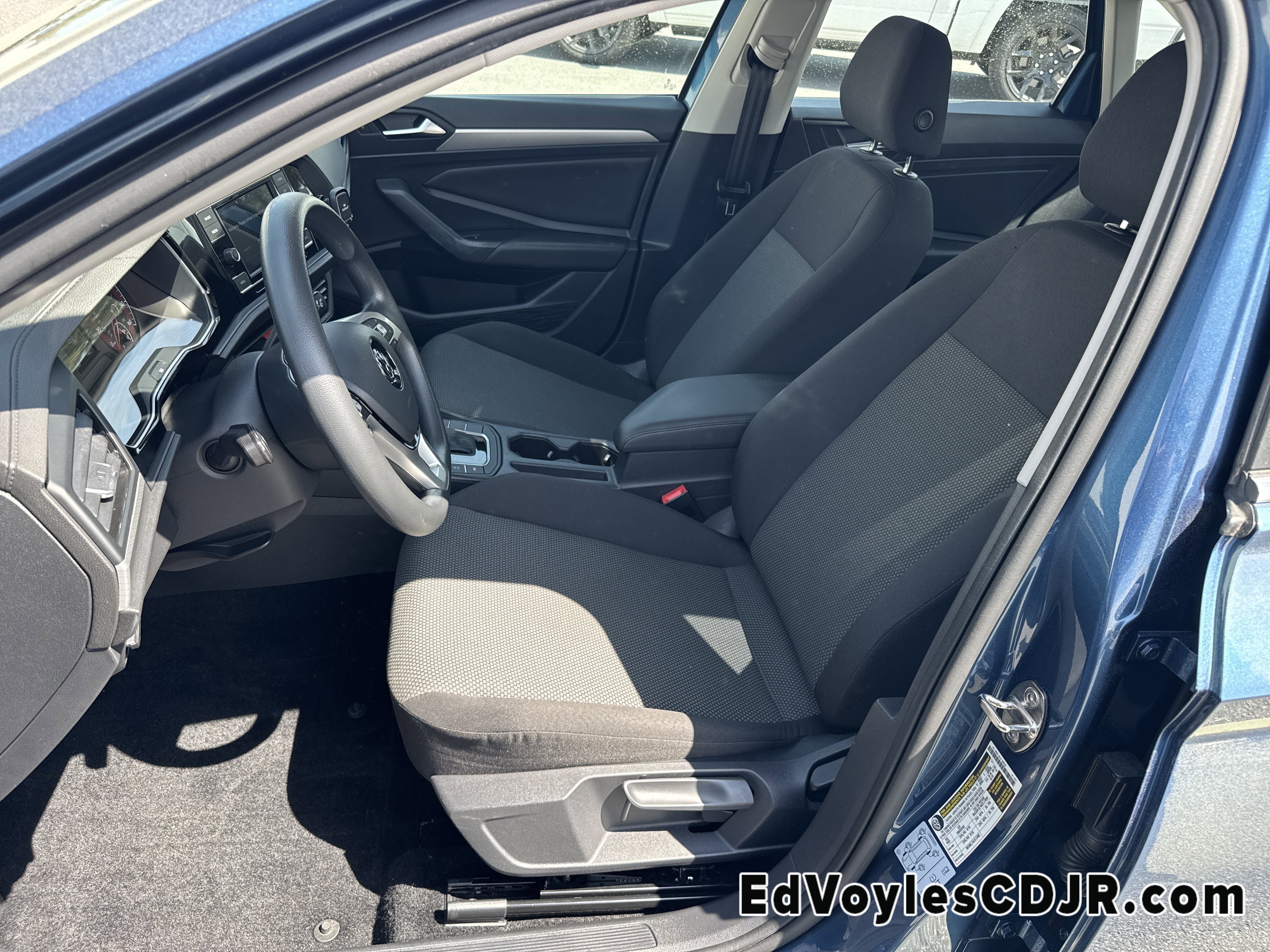 Used 2020 Volkswagen Jetta S w/ Driver Assistance Package image 11