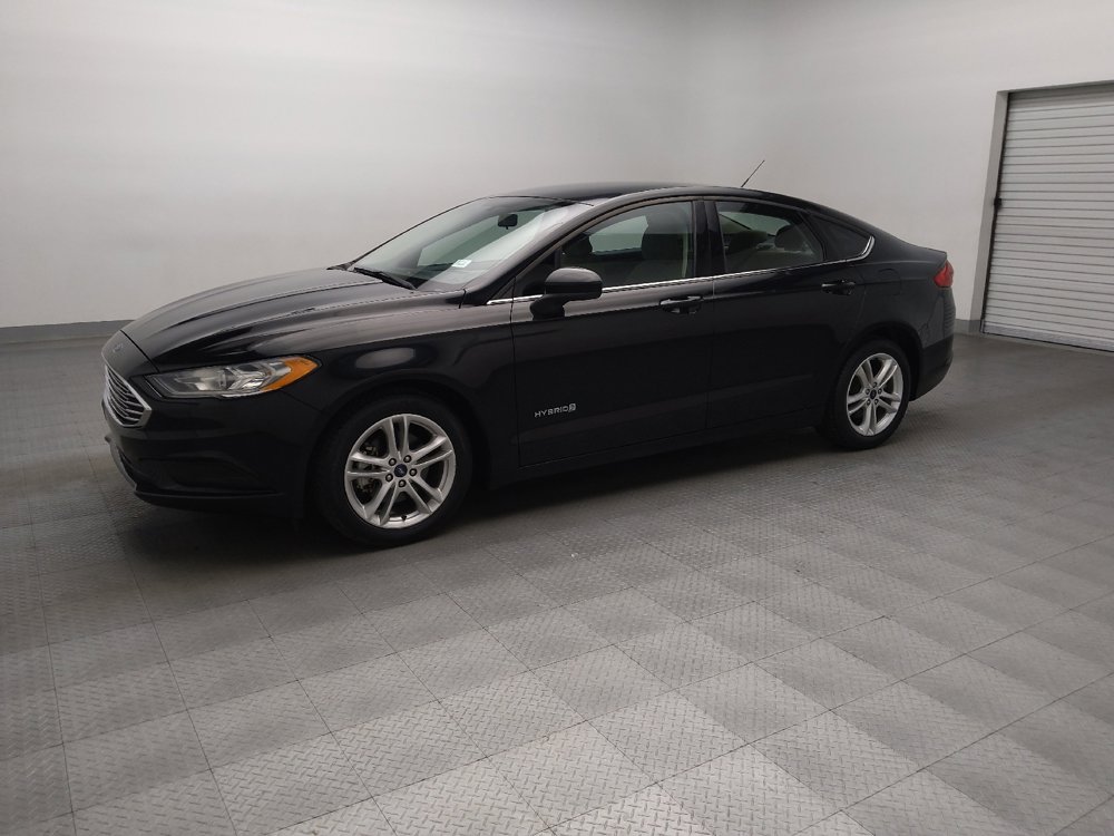 Used 2018 Ford Fusion S image 2
