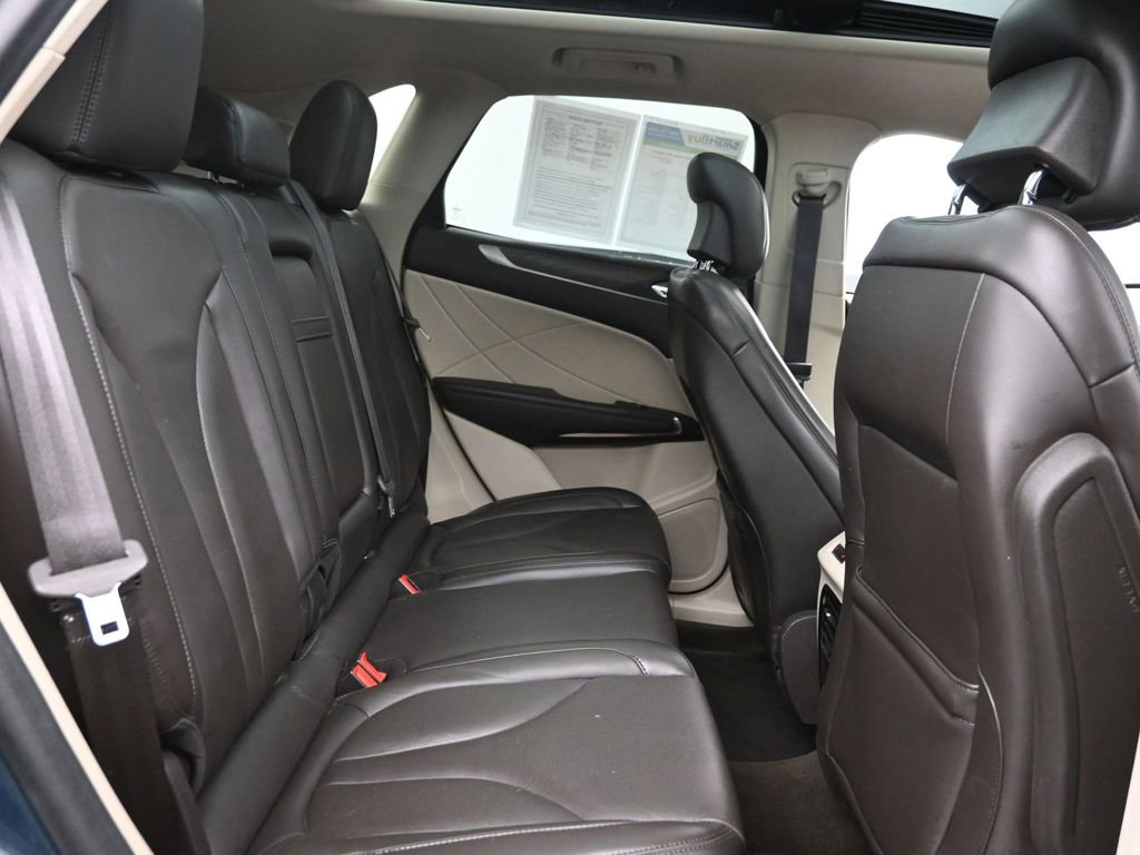 Used 2019 Lincoln MKC Reserve image 8