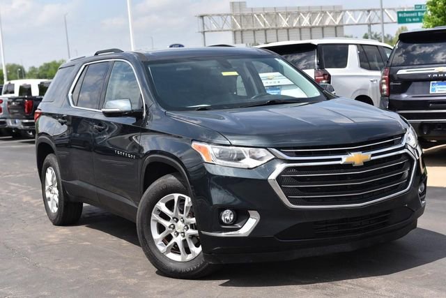 Used 2018 Chevrolet Traverse LT image 2