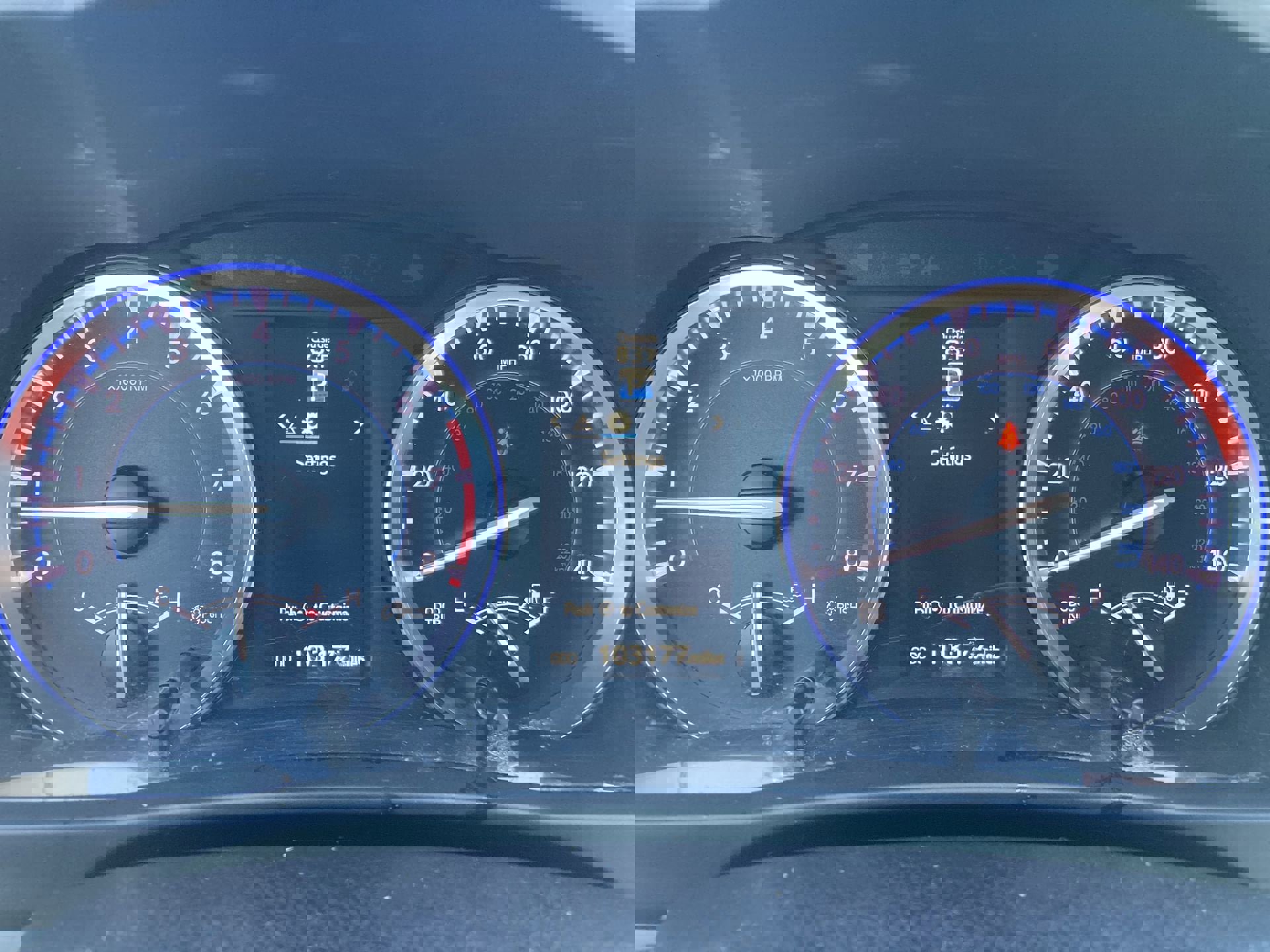 Used 2016 Toyota Highlander Limited Platinum image 10