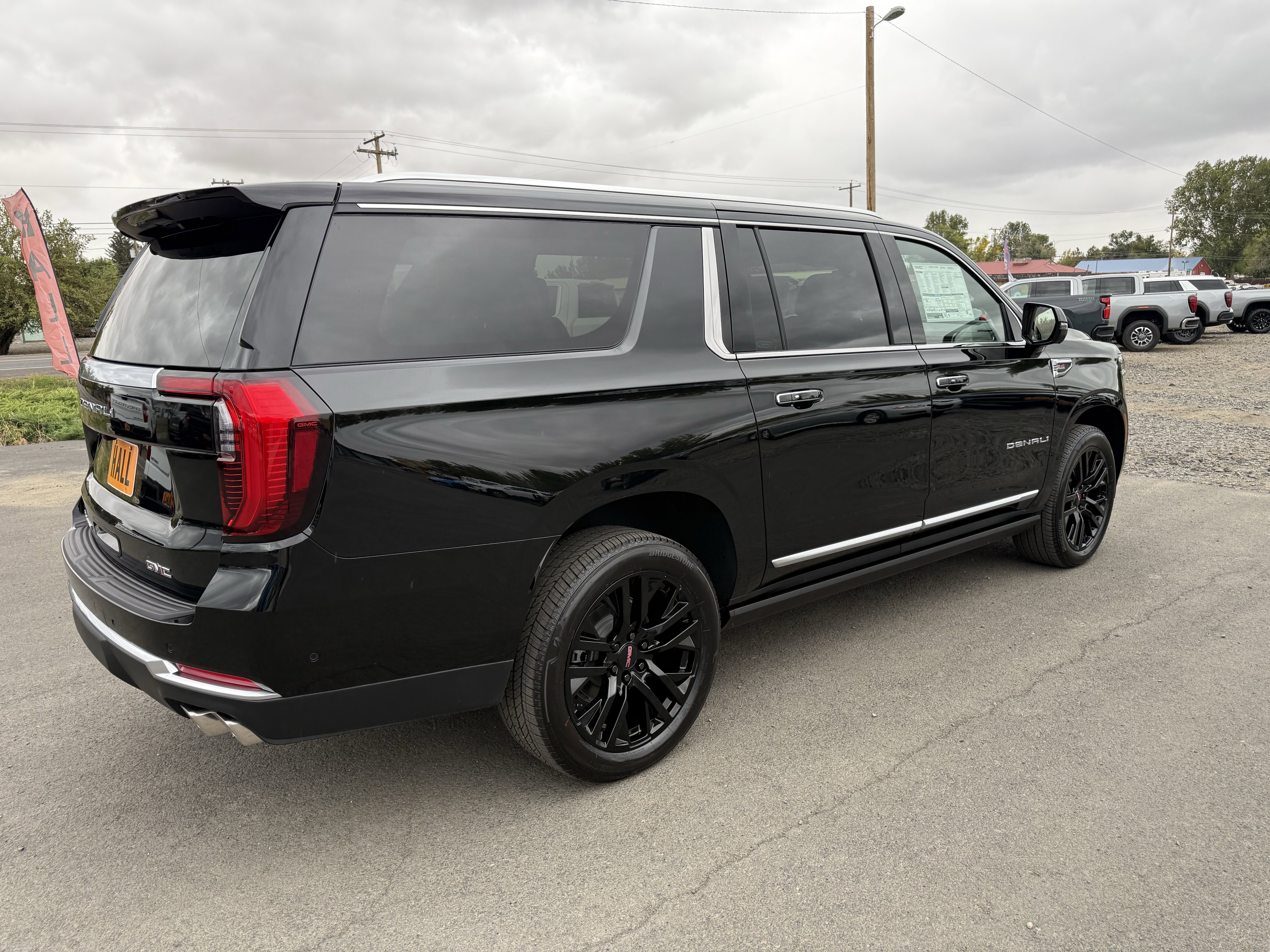 New 2025 GMC Yukon XL Denali w/ Sun & Power Step Package image 4