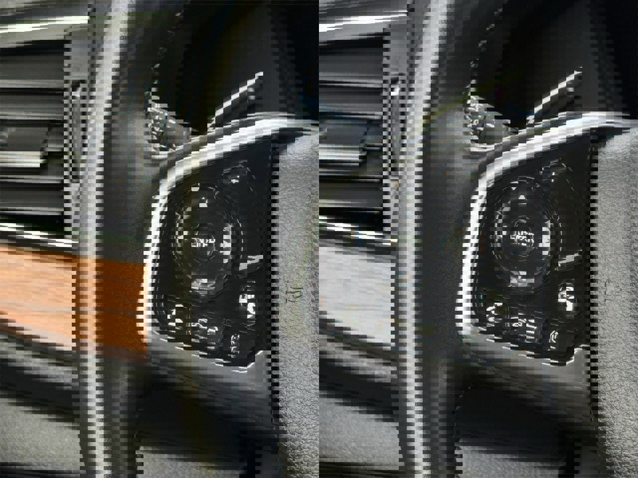 Used 2022 Honda CR-V EX-L image 12