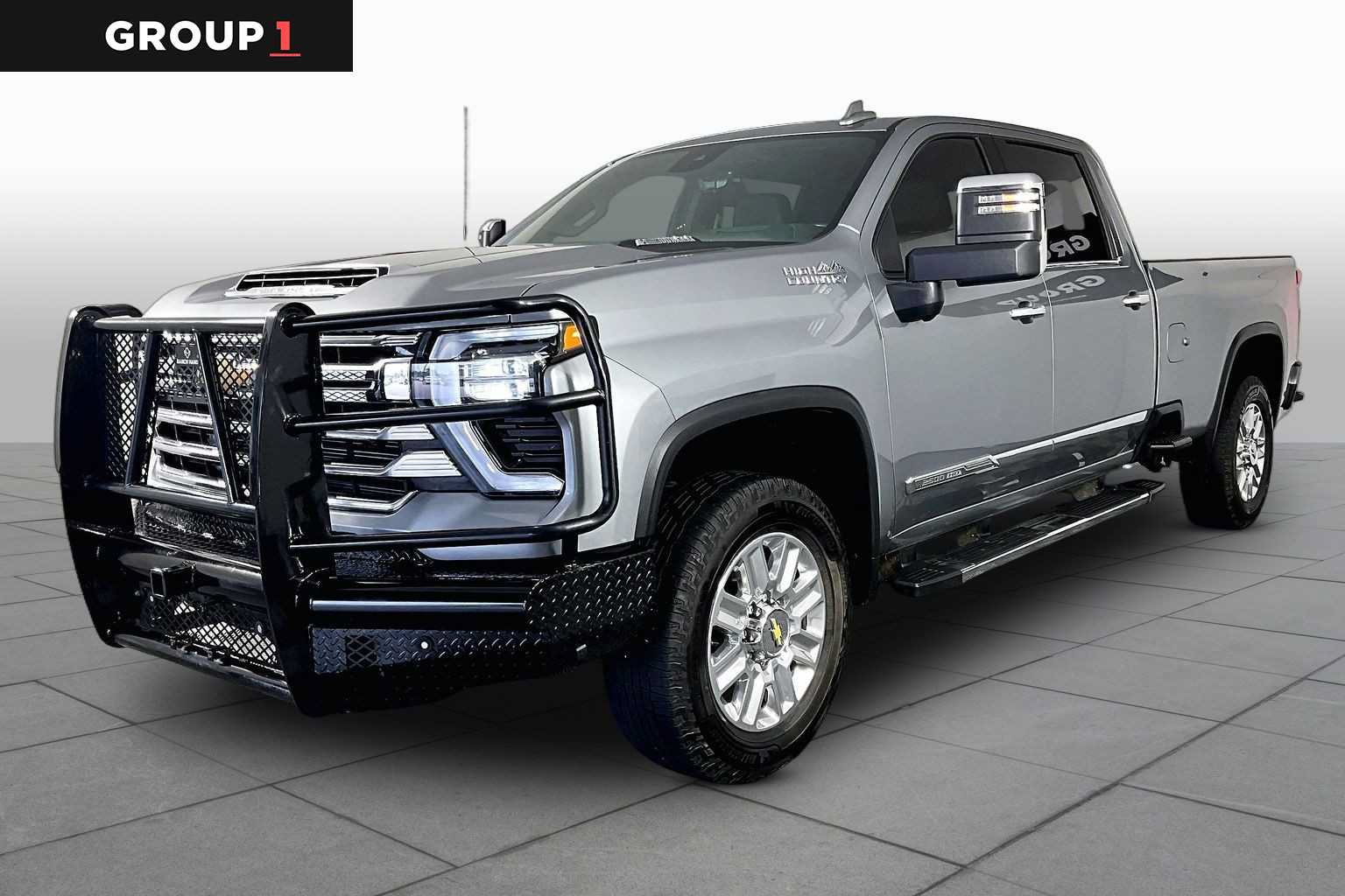 Used 2024 Chevrolet Silverado 2500 High Country w/ Technology Package AWD/4WD image 1