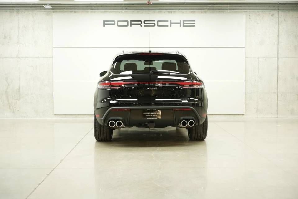 New 2026 Porsche Macan AWD/4WD image 6