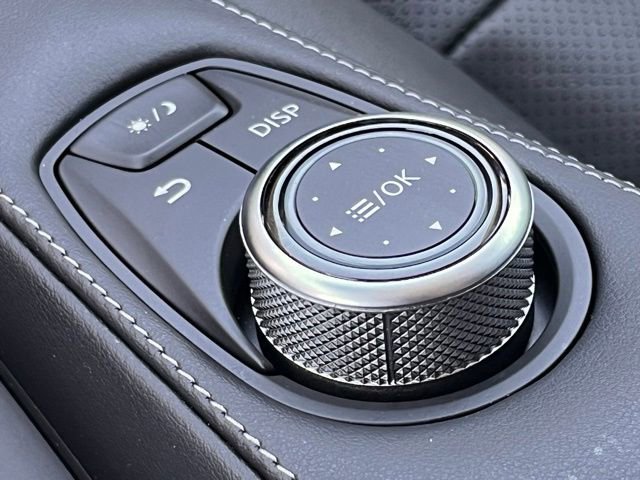 Certified 2025 INFINITI QX50 Luxe image 21