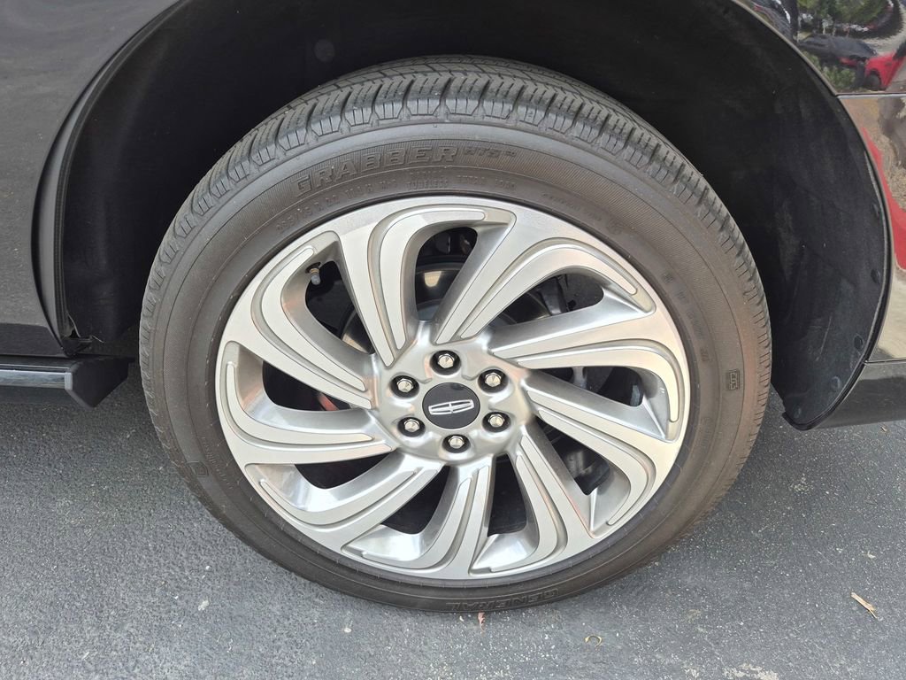 Used 2024 Lincoln Navigator Reserve AWD/4WD image 5