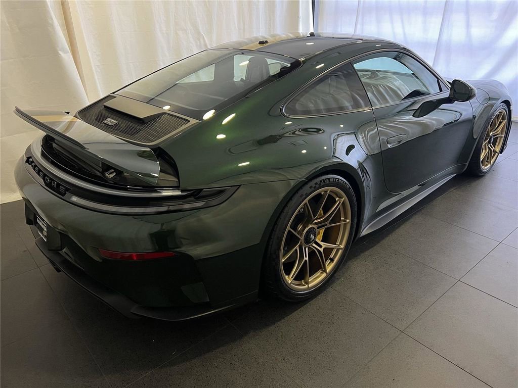 Certified 2026 Porsche 911 GT3 w/ Chrono Package RWD image 9