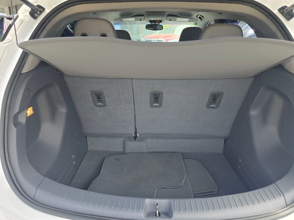 Used 2020 Chevrolet Bolt LT FWD image 14