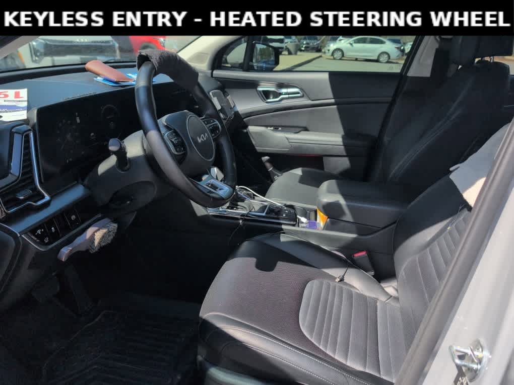 Used 2023 Kia Sportage SX image 8