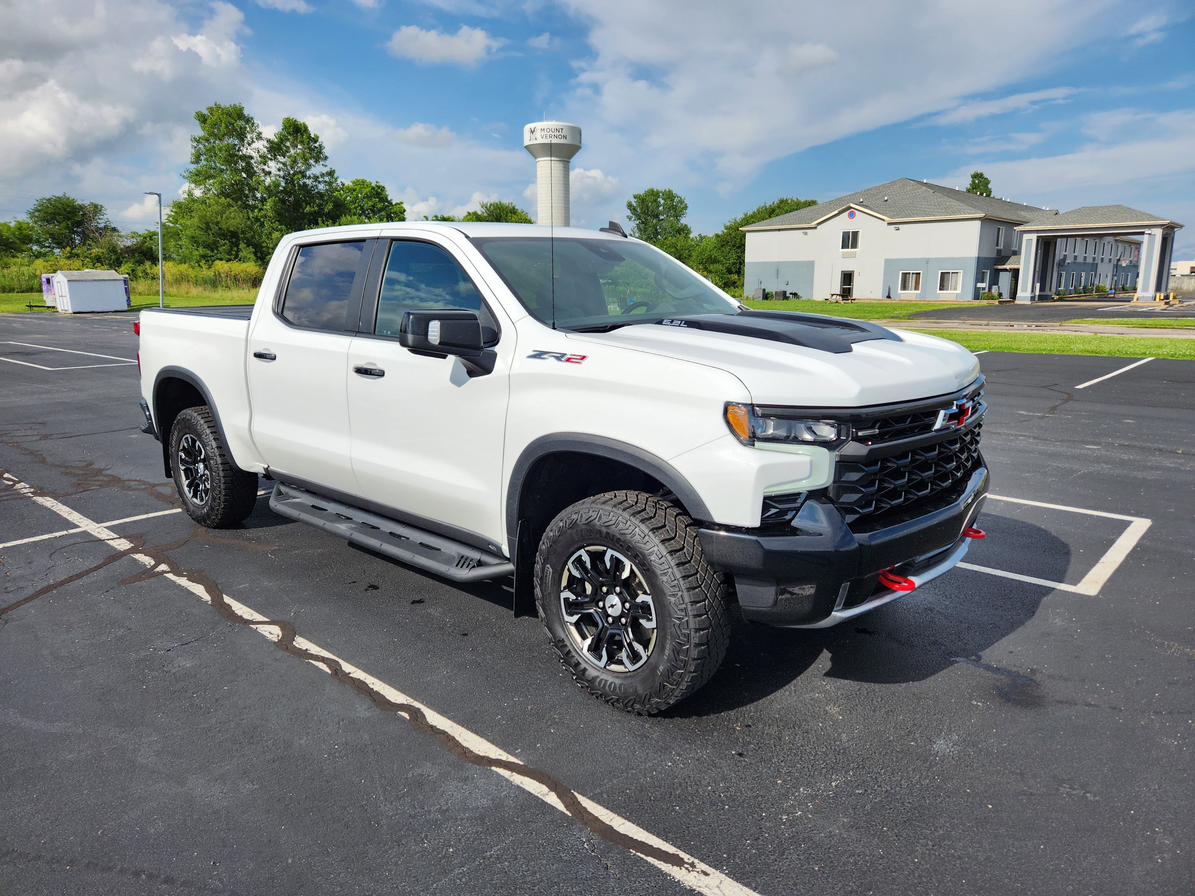 Used 2022 Chevrolet Silverado 1500 ZR2 w/ Technology Package image 9